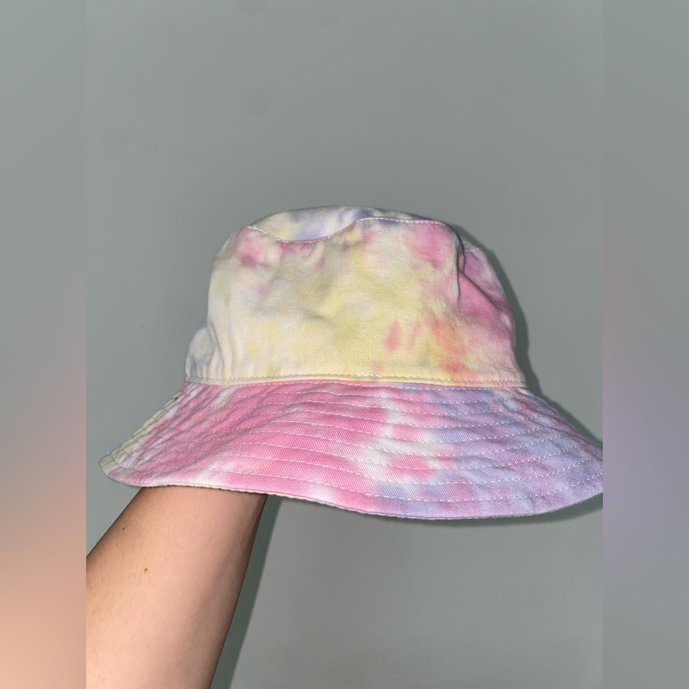 Tie dye bucket hat